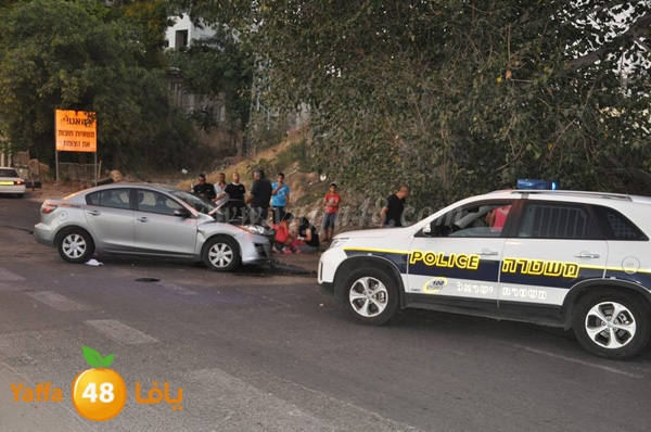 بالصور: 3 إصابات بحادث طرق ذاتي في مدينة اللد 